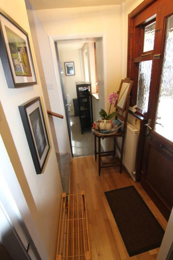 2 Leather Lane Улверстон Экстерьер фото